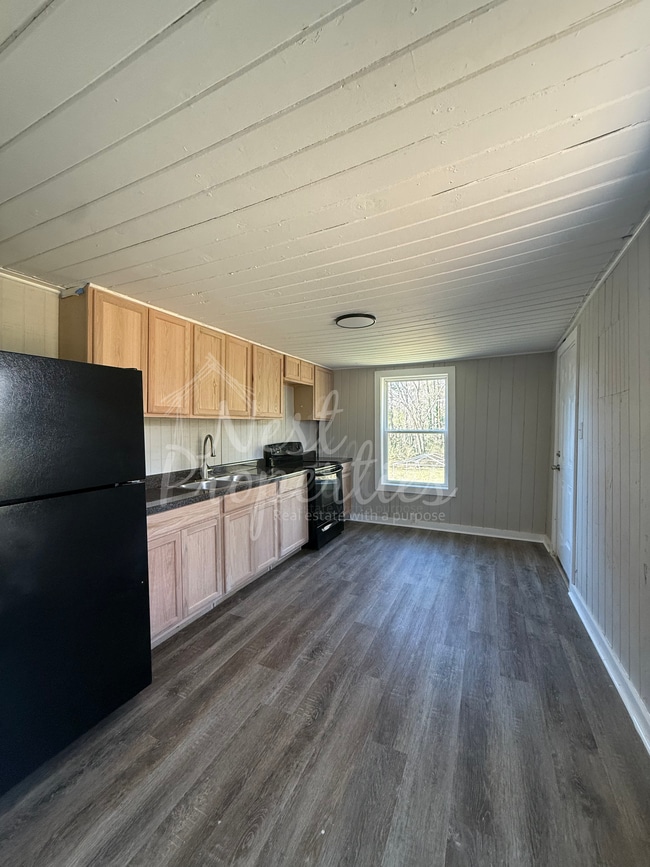 Building Photo - 1902 Vincent St