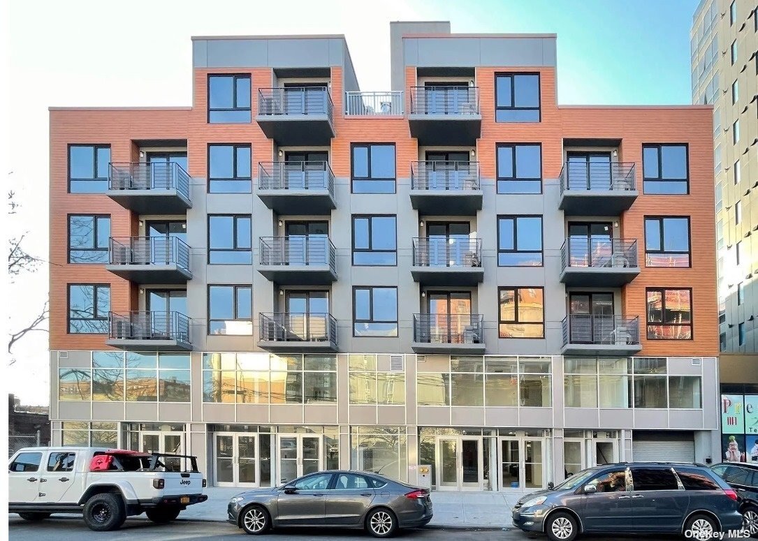Foto principal - 35-20-35146 146th St