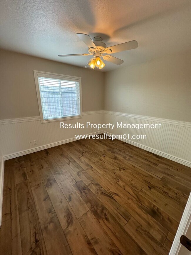 Foto del edificio - Rocklin 3 Bed 2 Bath Gem POOL