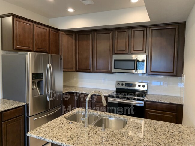 Building Photo - 1692 Grand Ave