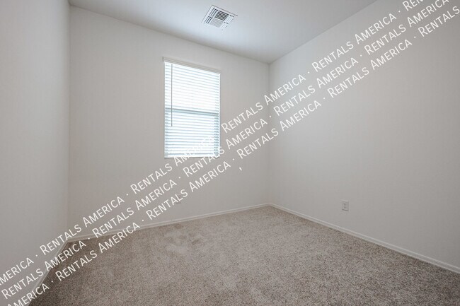 Building Photo - 47848 W Mellen Ln