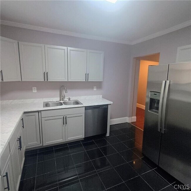 Building Photo - 227 McKinley Ave