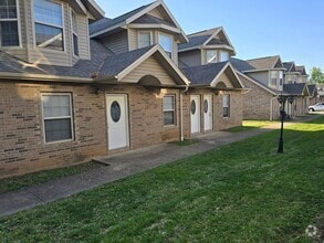 Building Photo - 1401 Frosty Dr
