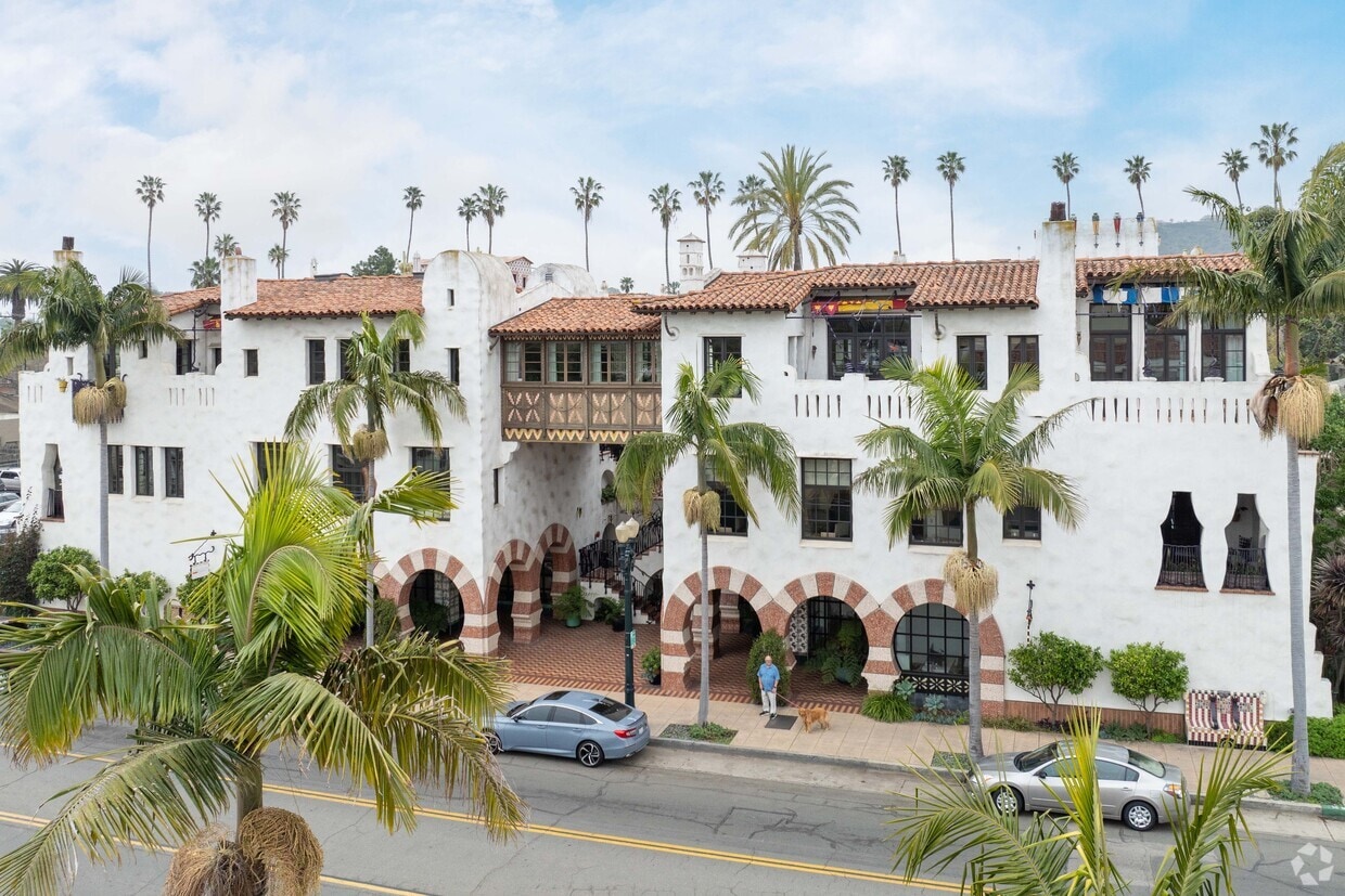 Primary Photo - El Andaluz