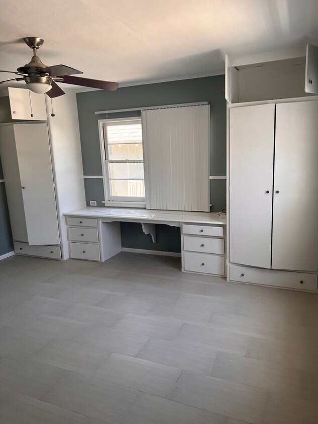 Foto principal - 8935 Beverlywood St