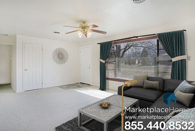 Foto del edificio - 7203 Penrose Dr