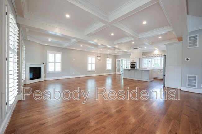 Building Photo - 2314 N Kenmore St