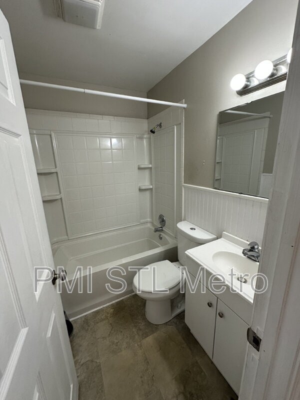 Building Photo - 452 Midlothian Rd