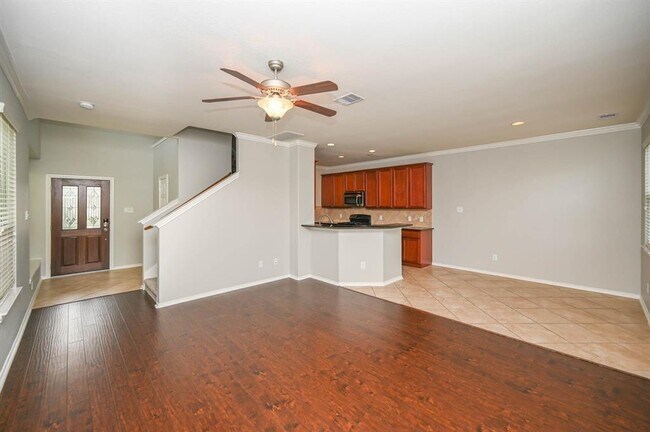 Foto del edificio - 6431 Calgary Woods Ln