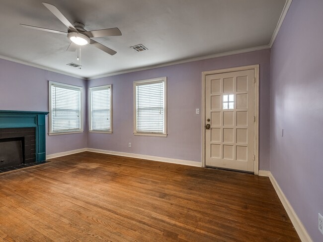 Building Photo - 458 S Indianapolis Ave