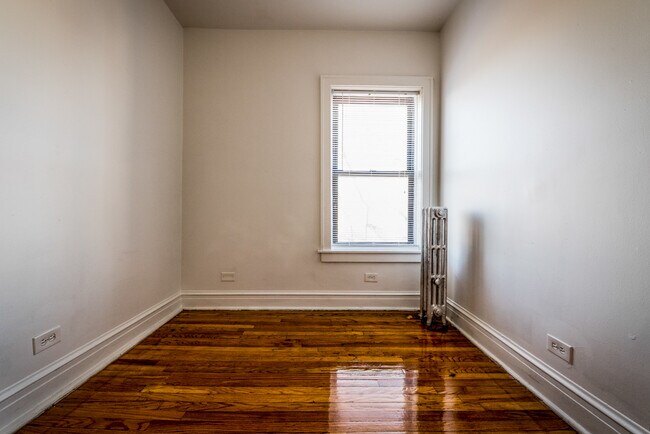 Habitación - 6400 S Rockwell St