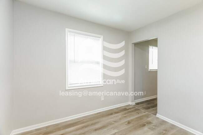 Foto del edificio - 716 84th Pl S
