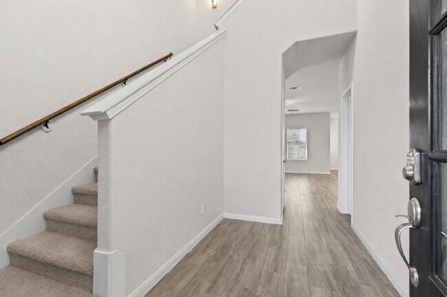 Building Photo - 1214 Mira Mar Ct