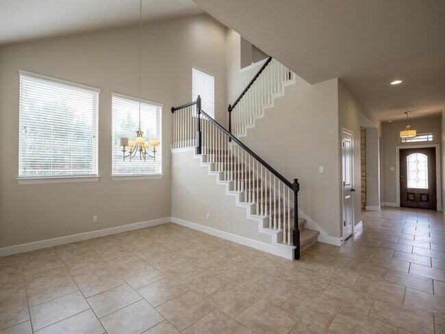 Building Photo - 18612 Rio Chama Ln
