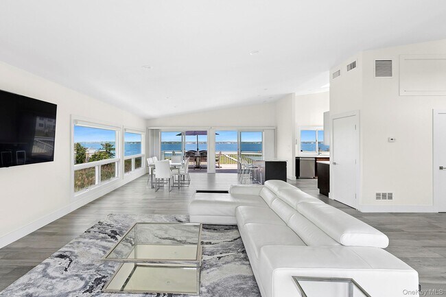 Foto del edificio - 588 Dune Rd