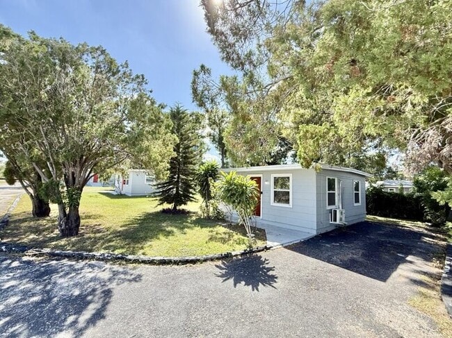 Building Photo - 4091 58th Ave N