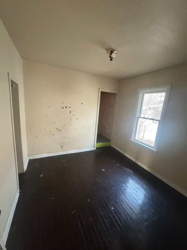 Building Photo - 1601 Mabel Ave