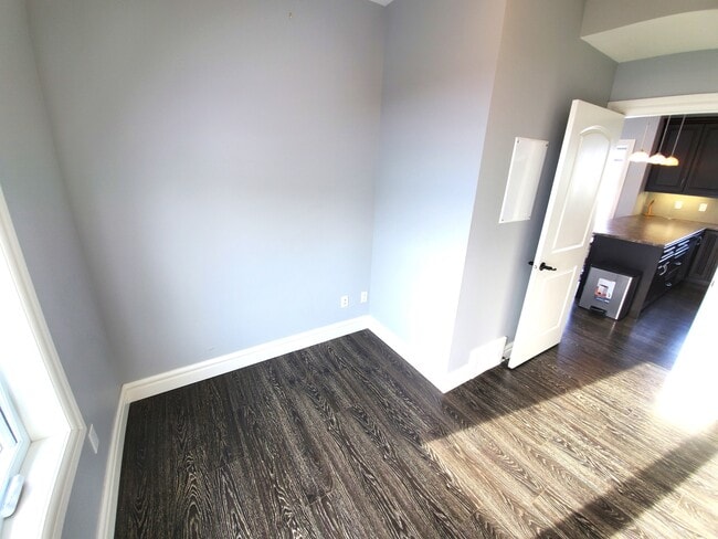 Photo du bâtiment - 930 10 St