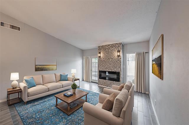 Foto principal - 6107 Spyglass Ln