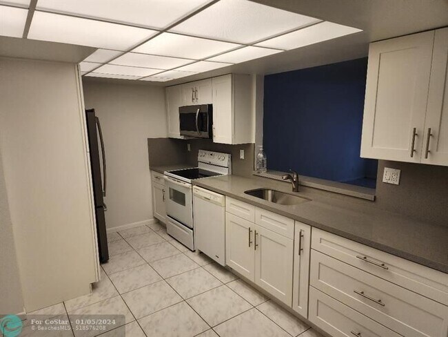 Foto del edificio - 9432 NW 39th St
