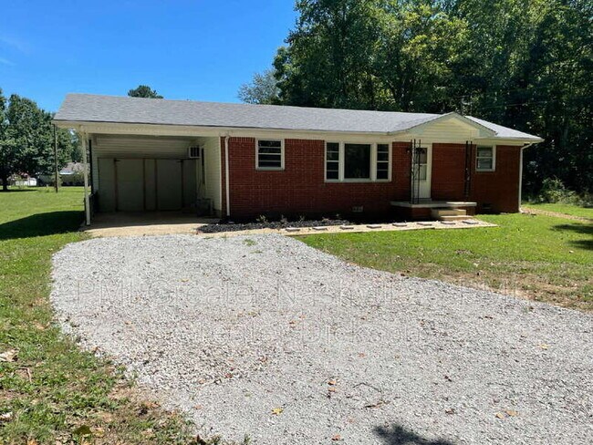 Building Photo - 2061 N Hurricane Creek Rd