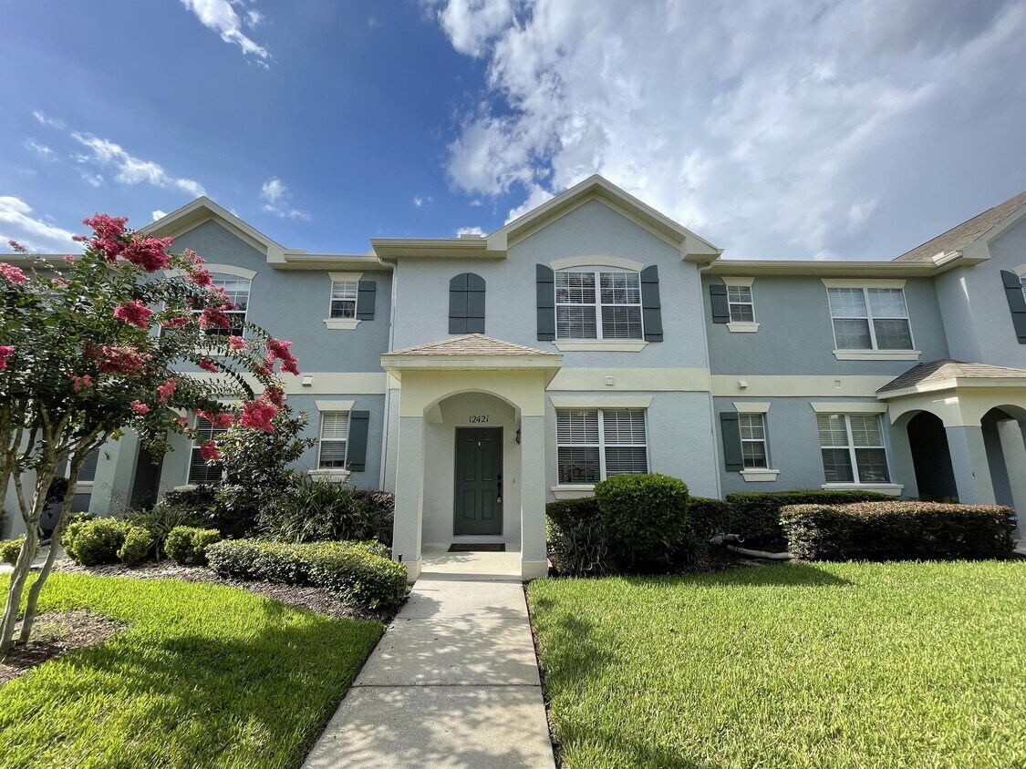 12421 Cruxbury Dr, Windermere, FL 34786 Townhome Rentals in