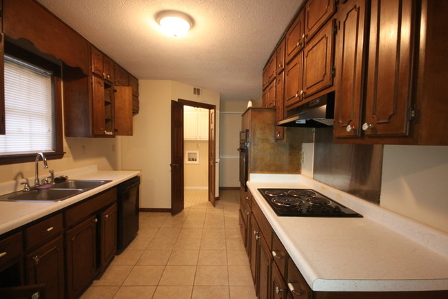 Foto del edificio - 3816 Windyke Dr