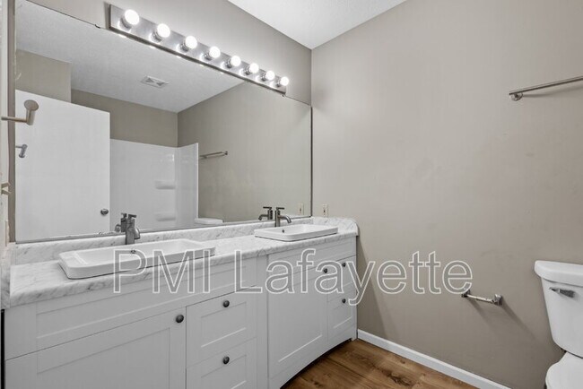 Foto del edificio - 3524 Bethel Dr