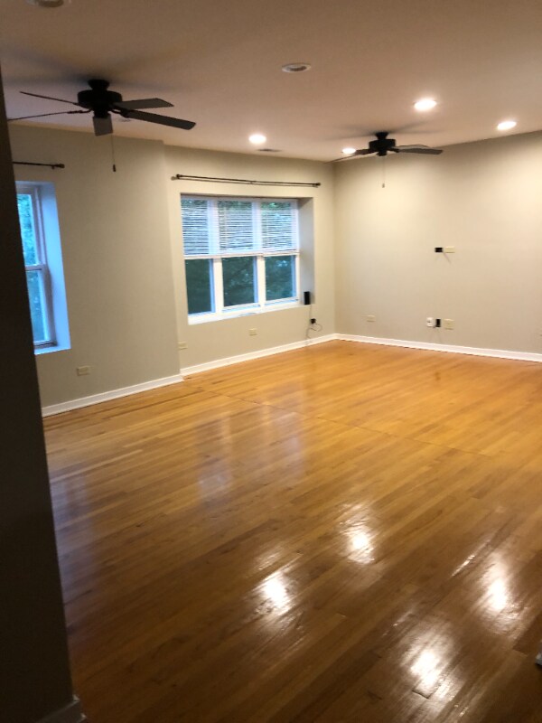 Foto del edificio - 3852 N Lockwood Ave