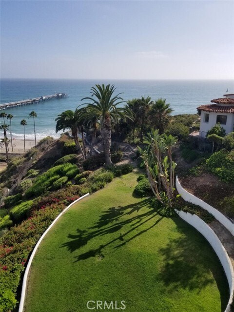 Building Photo - 411 Avenida Granada