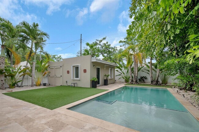 Foto del edificio - 1432 SW 11th St