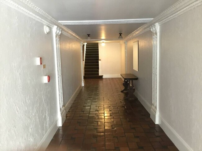 Foto del edificio - 1845 Pacific Ave