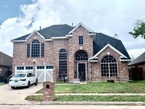 Building Photo - 5814 Gloucester Ct
