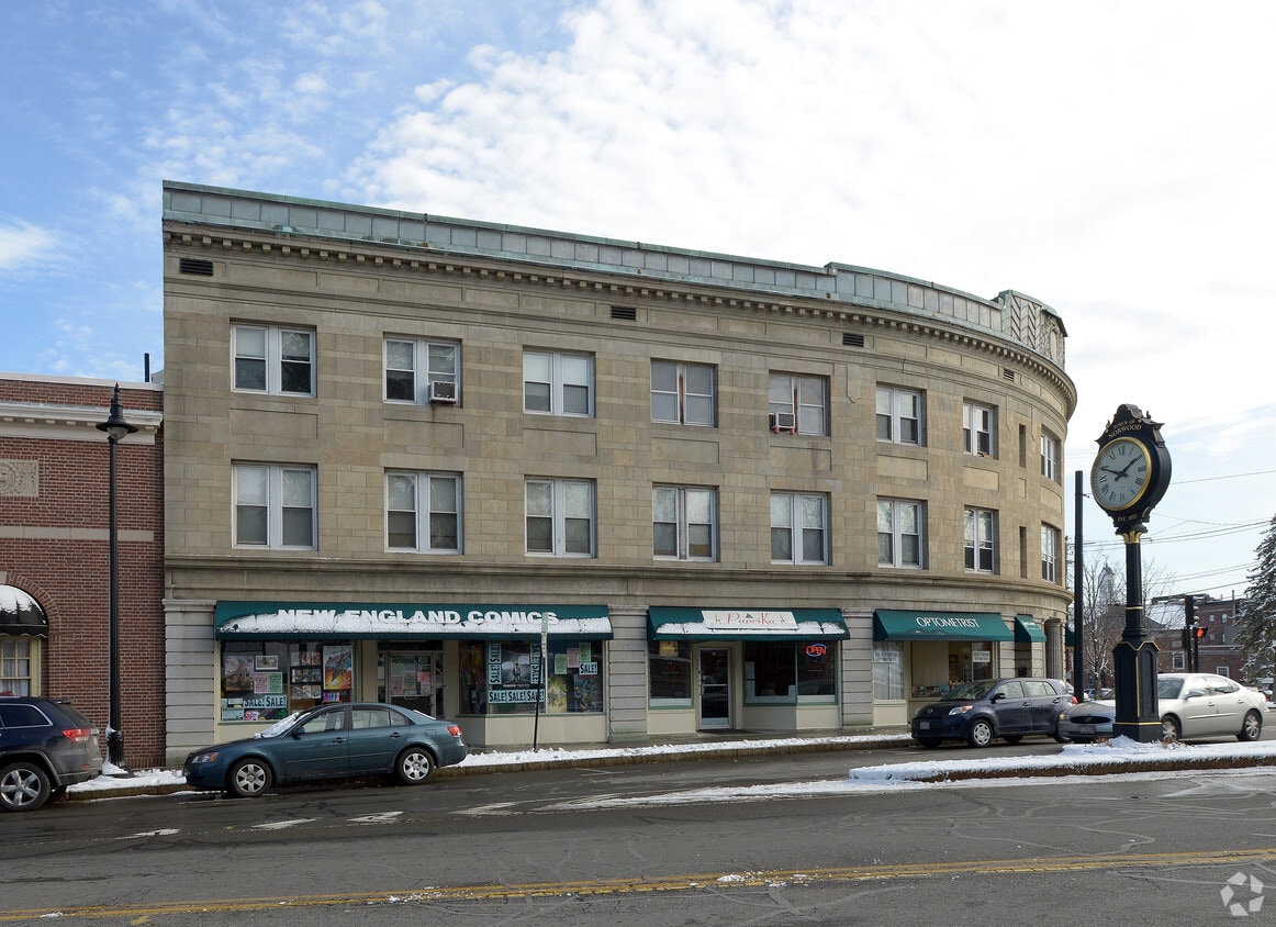 Building Photo - 732-742 Washington St