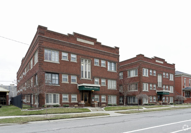 Worthington Manor Apartaments - Worthington Manor Apartments