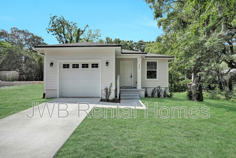 Foto principal - 638 E 31st St