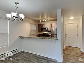 Building Photo - 9805 Avondale Rd NE