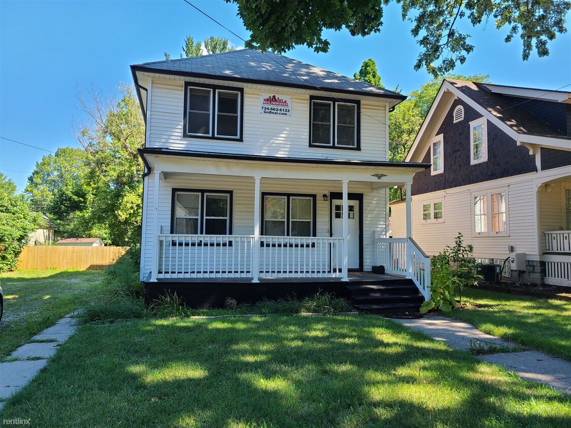 Primary Photo - 2 br, 1 bath Duplex - 218 Jones St
