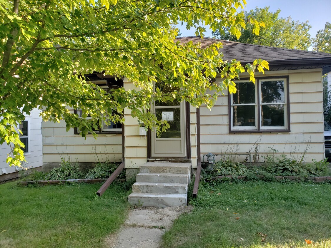 Foto principal - 721 Belmont St