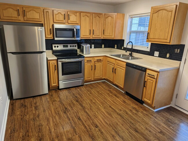 Completely updated kitchen.. all new appliances - 228 Amanda Ln