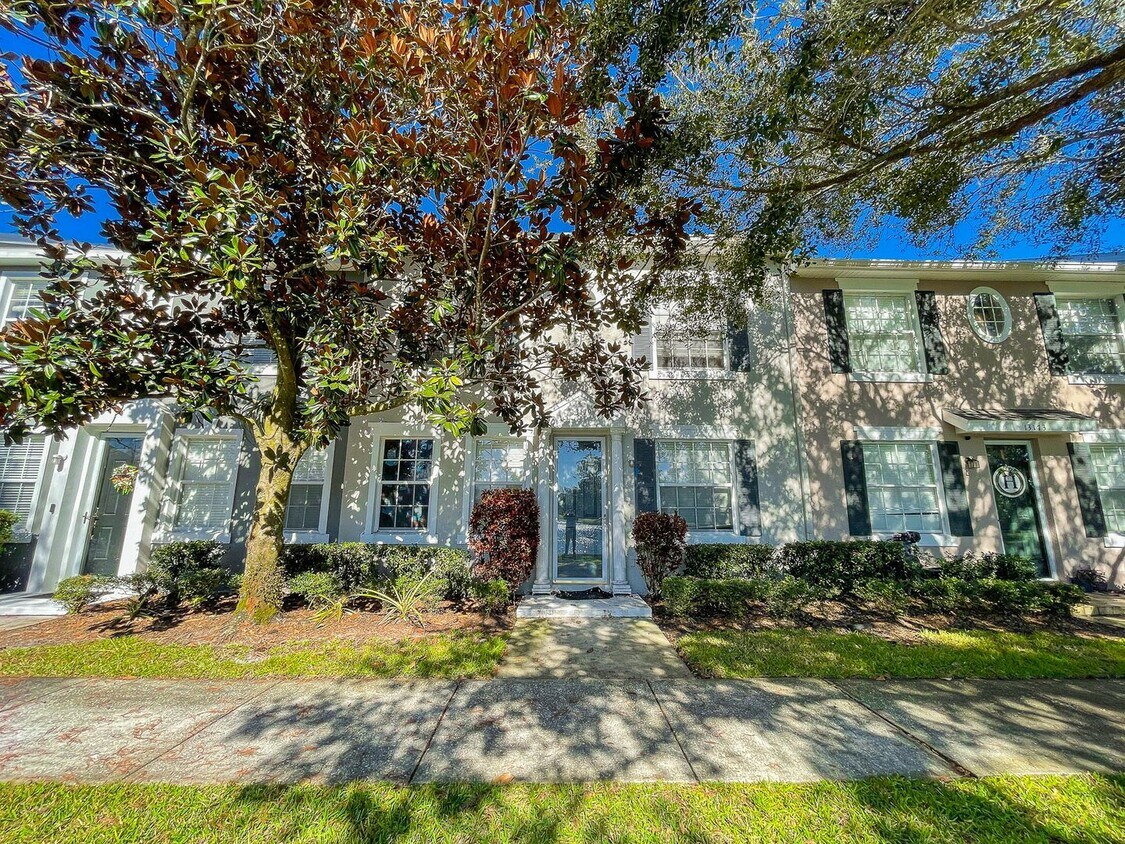 Foto principal - BEAUTIFUL 3 Bedroom/ 2.5 Bath Townhome in ...