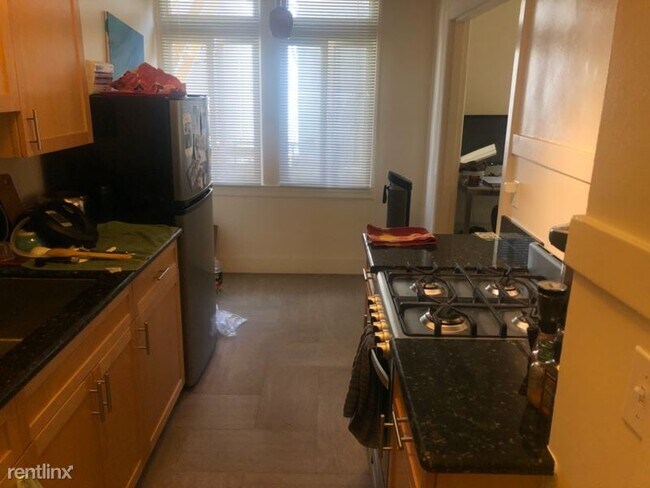 Building Photo - Studio, 1 bath Apartment - 460 South Van Ness