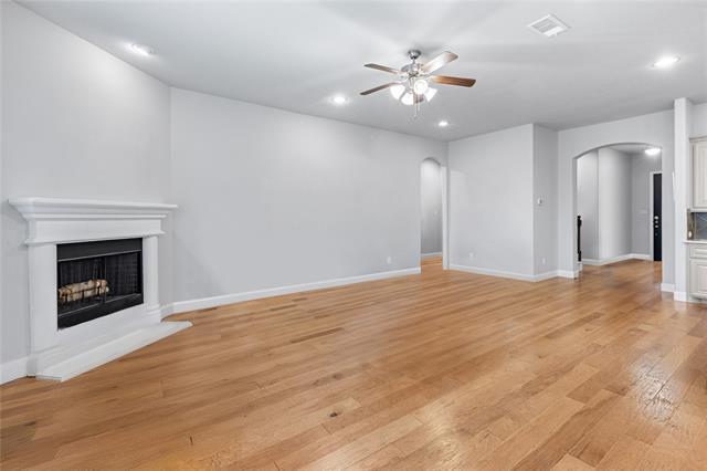 Building Photo - 16613 Dry Creek Blvd
