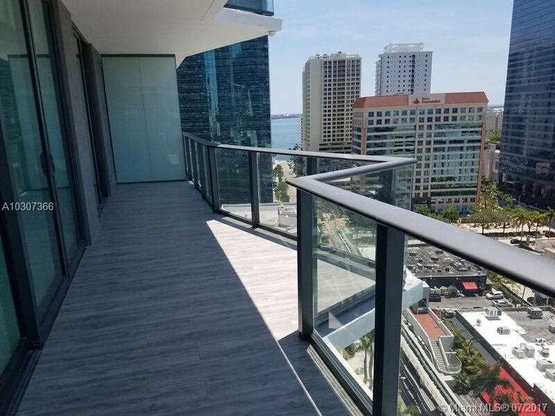 Foto principal - 1300 N Miami Ave