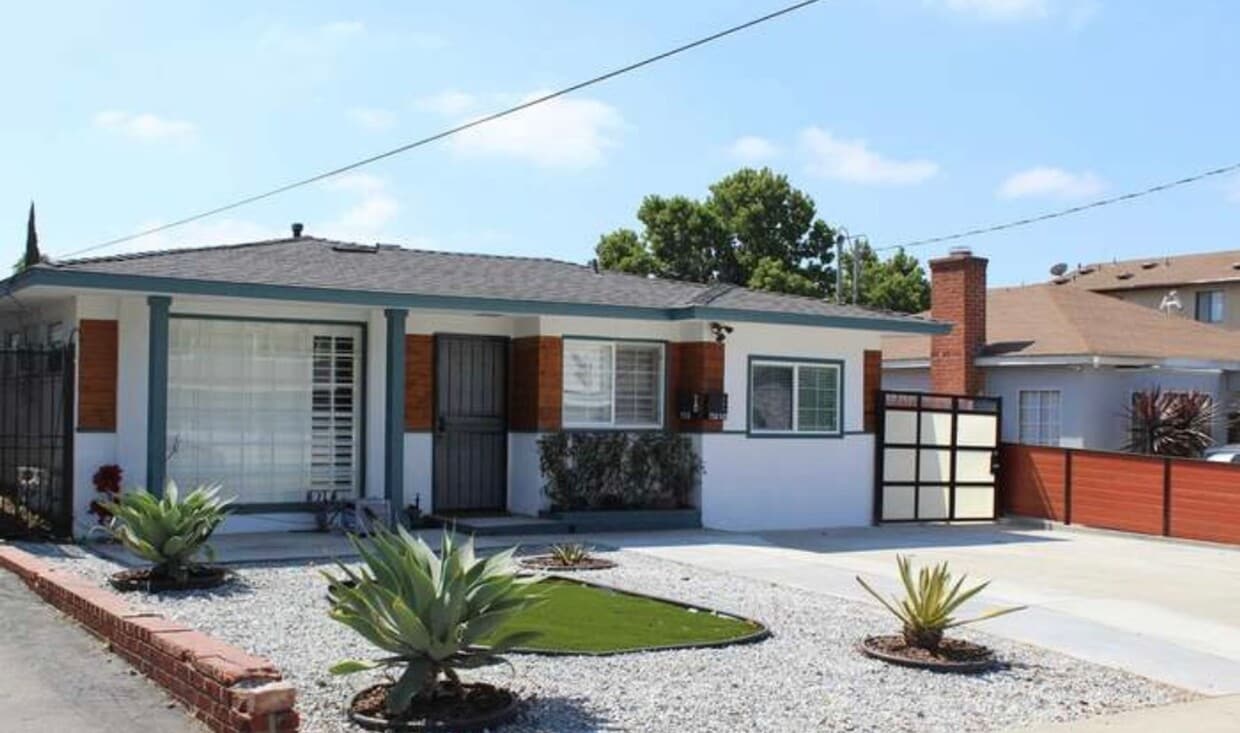 Primary Photo - North Inglewood Home
