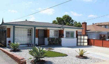 Building Photo - 710 Venice Way