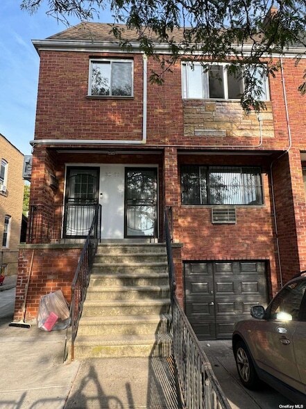 Foto principal - 30-51 83rd Street Unit 1