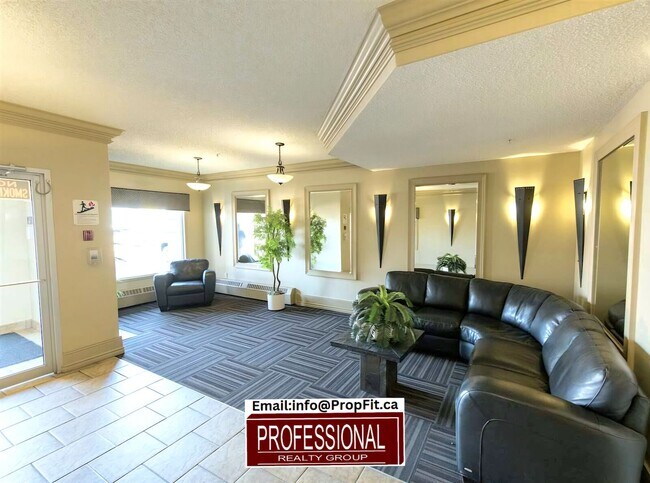 Building Photo - 16807 100 Av NW