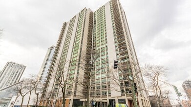 Building Photo - 1255 N Sandburg Terrace
