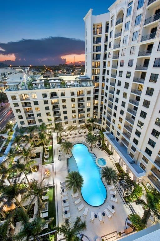 Icon Central Apartments Saint Petersburg, FL